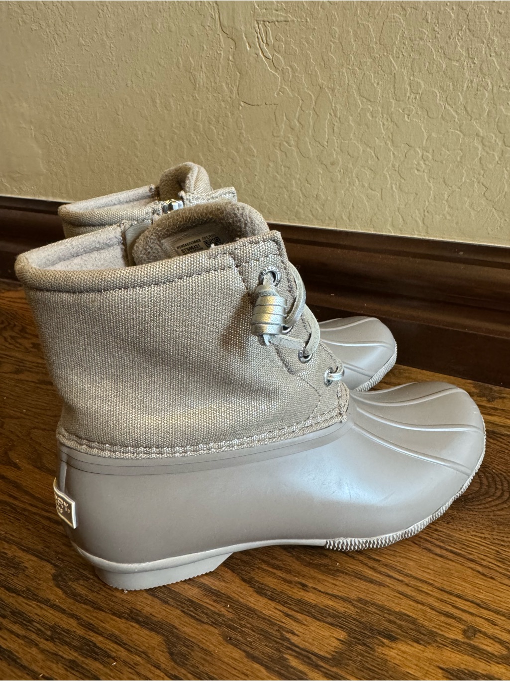 Sperry Women’s Saltwater Taupe Shimmer Duck Rain Boots Size 6
